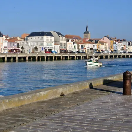 Maison De Pecheur Aux Sables Dolonne Entre Ocean * Les Sables-dʼOlonne